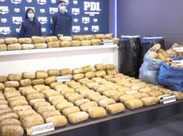 La Brigada Antinarcóticos incauta 280 kg de drogas en Santiago y detiene a dos sospechosos.