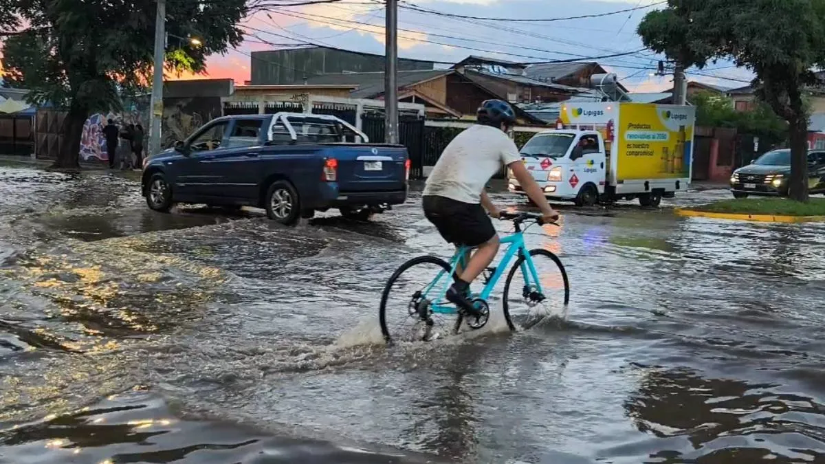 Se esperan lluvias en Santiago con acumulados de hasta 44 mm entre el 17 y 18 de marzo.