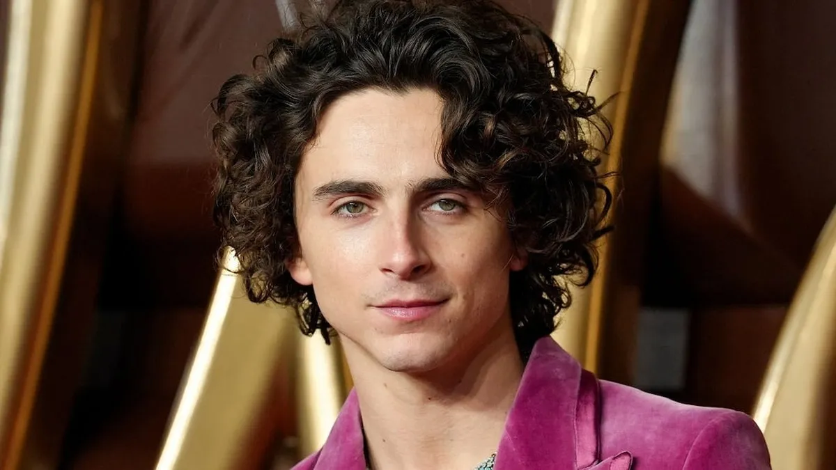Timothée Chalamet genera polémica al criticar ballet y ópera en charla con McConaughey.