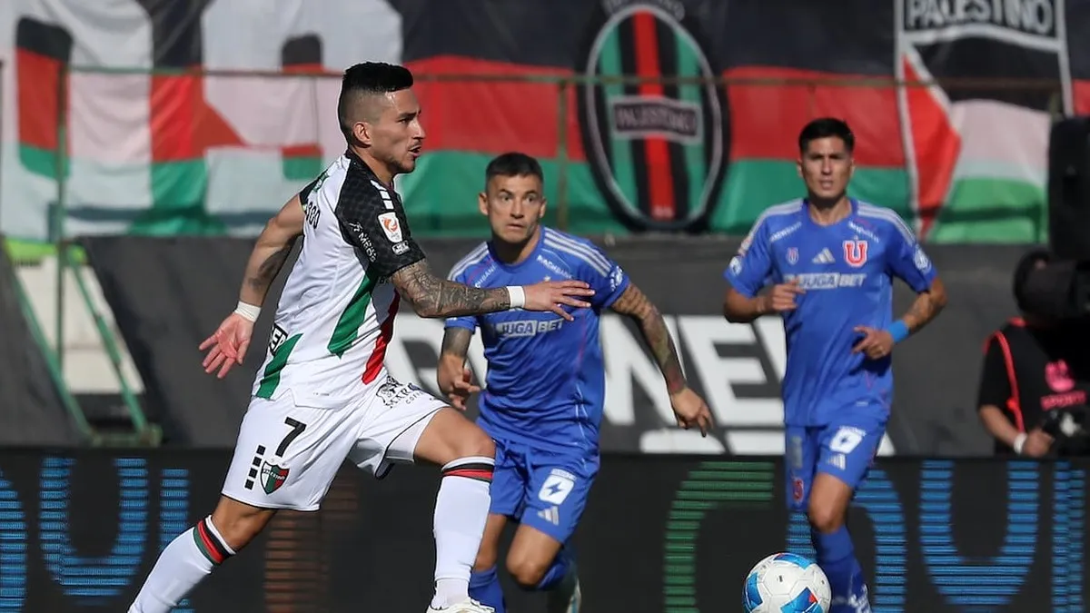 La Universidad de Chile celebra su victoria en el Superclásico