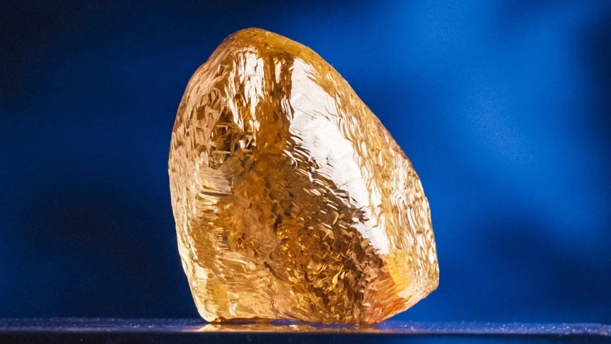 Un impresionante diamante amarillo de 158