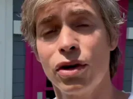 Carlos Baute se disculpa por comentarios ofensivos hacia Delcy Rodríguez en Madrid.