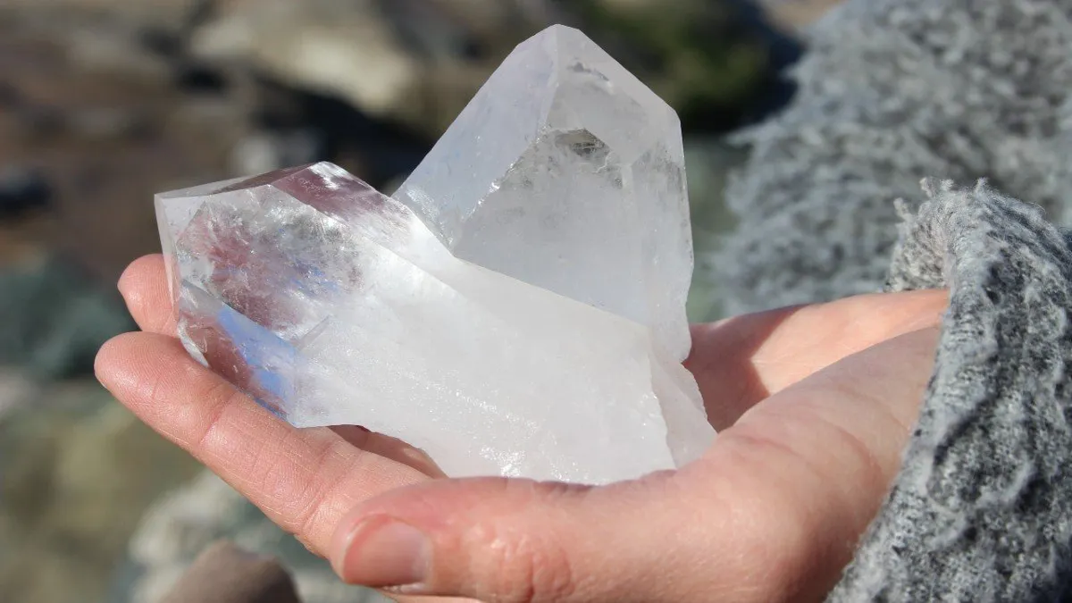 China lanza un atlas submarino que revela minerales estratégicos en el lecho marino.