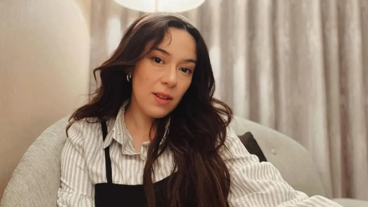 Christell Rodríguez comparte un emotivo homenaje a su abuela en redes sociales.