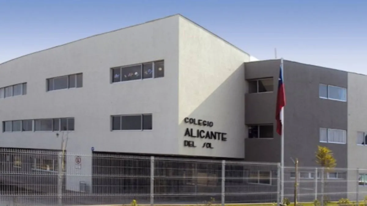 Suspensión de clases en Alicante del Sol tras amenaza; se refuerzan medidas de seguridad.
