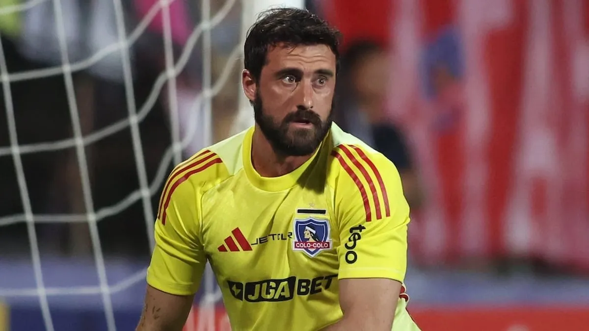 Colo Colo cae en su aniversario 101; De Paul se retira por molestias en la rodilla.