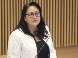 La Contraloría defiende viáticos de 1.384 viajes como parte de su fiscalización.