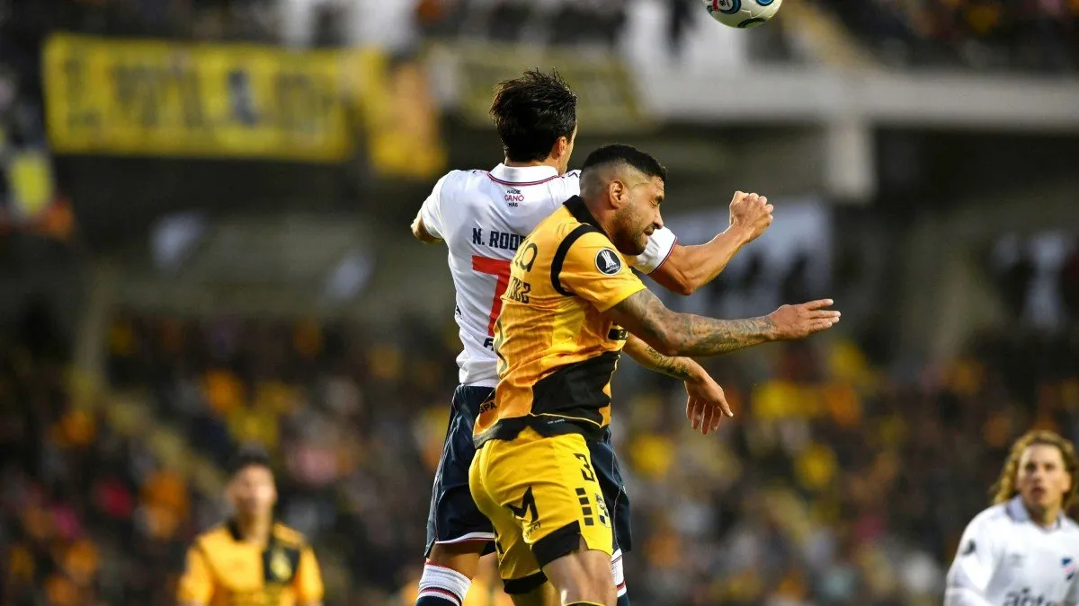 Coquimbo Unido empata 1-1 con Nacional en su regreso a la Copa Libertadores.