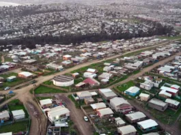 Reunión entre la Delegación Presidencial y cooperativas de San Antonio sobre desalojo.