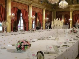 Un mayordomo del Elíseo condenado por robar porcelana histórica francesa.