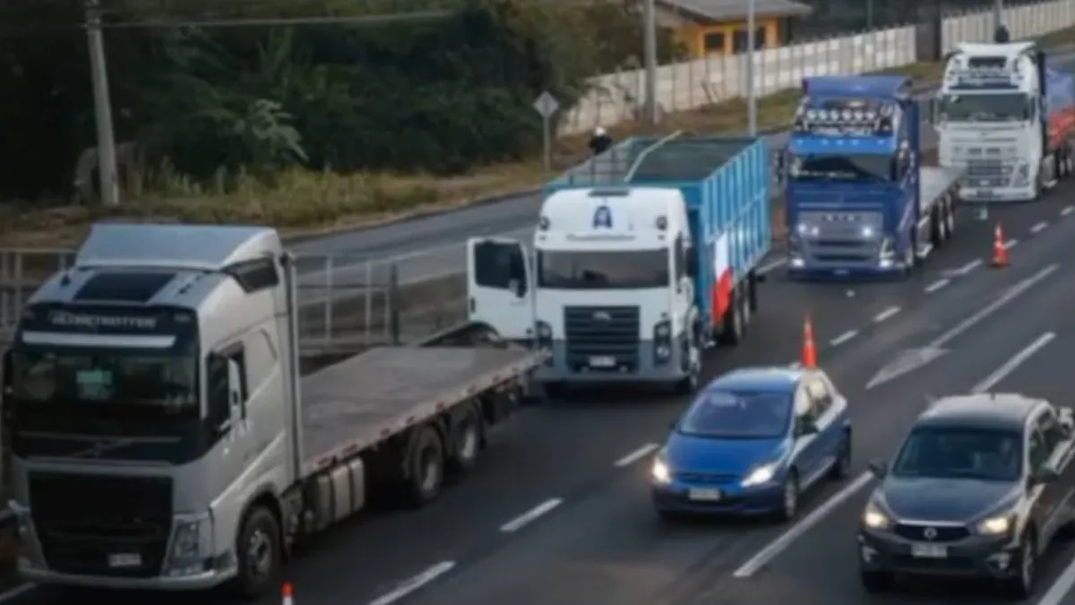 Gremios de transporte alertan sobre crisis por aumento del 65% en el precio del diésel.