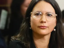 Irací Hassler critica la gestión de Kast y defiende derechos sociales y de mujeres.