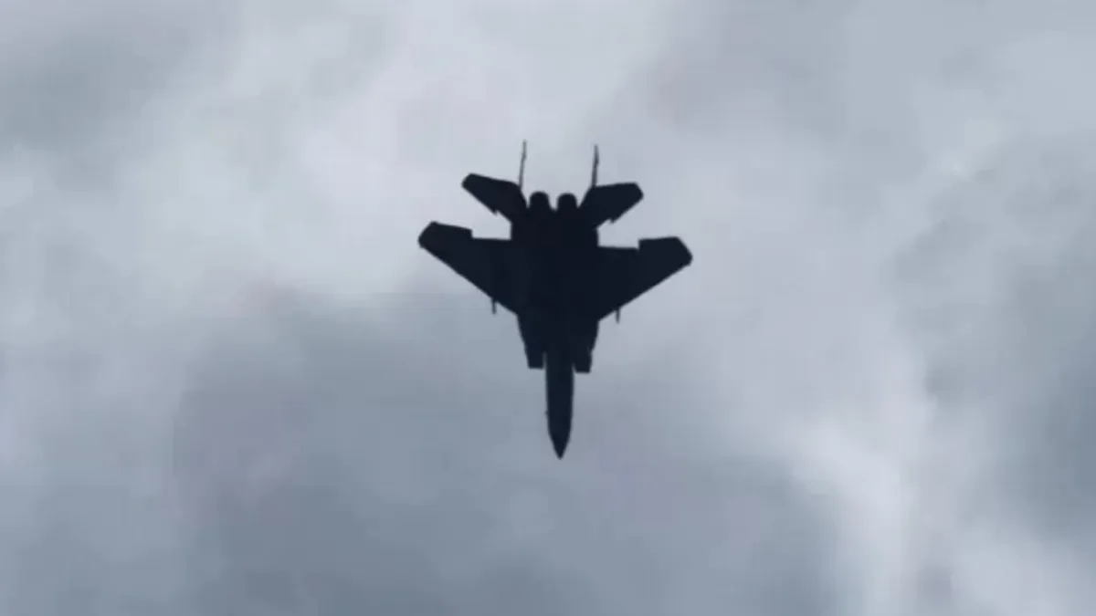 Irán derriba un F-15E estadounidense; EE. UU. lanza operación de rescate.