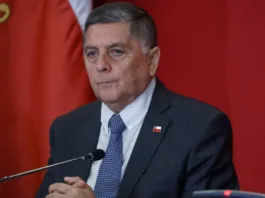 El Presidente Kast presenta su 'Plan de Restructuración Nacional' ante críticas opositoras.