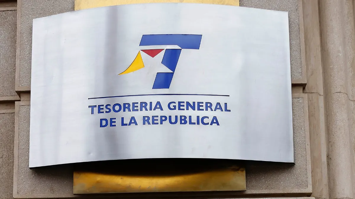 Kasten anuncia eliminación de contribuciones para mayores de 65 años en vivienda principal.