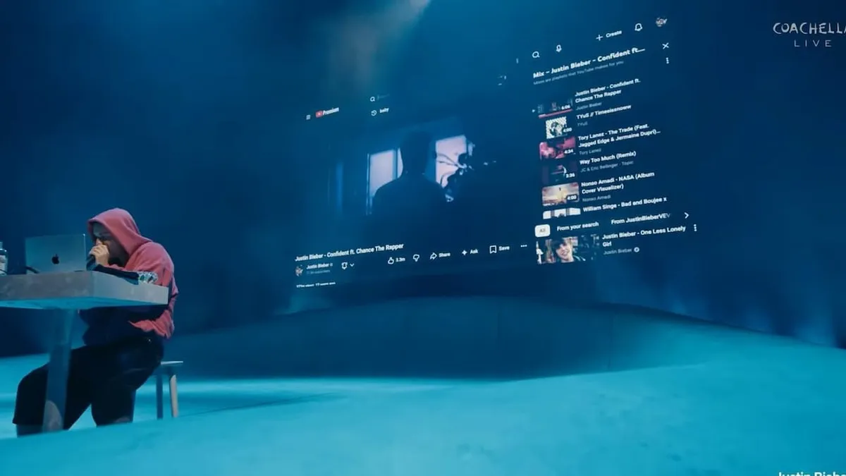 Justin Bieber regresa a Coachella 2026 con un show minimalista y opiniones encontradas.