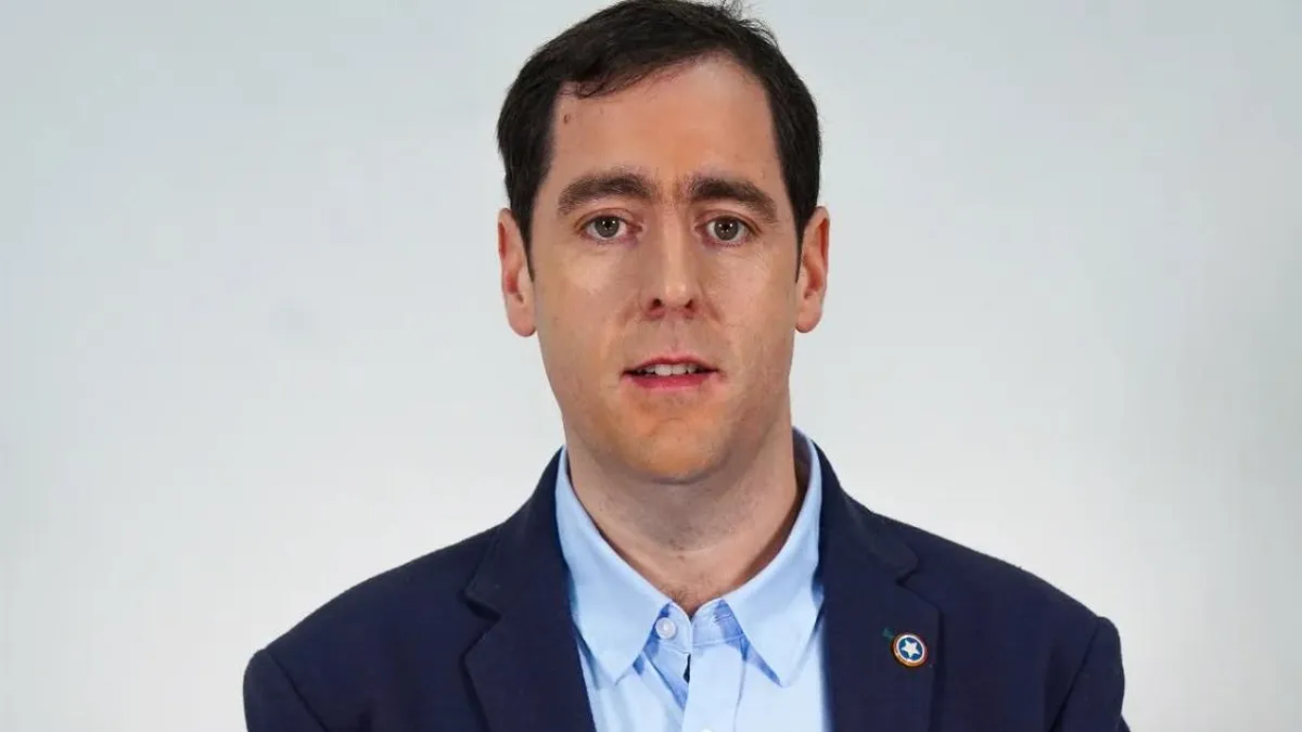 El diputado Kuntsmann alerta sobre retrasos en el Hospital de Panguipulli.