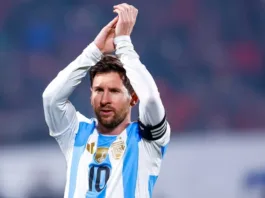 Lionel Messi enfrenta acusaciones de complicidad en demanda por incumplimiento de contrato.