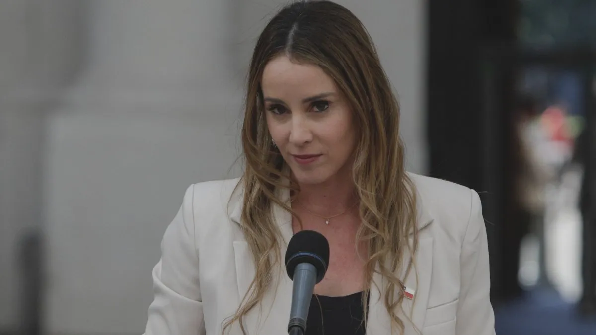 Mara Sedini defiende su labor como vocera del Gobierno en tiempos de crisis.