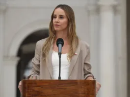 La ministra Mara Sedini genera controversia sobre la soberanía del estrecho de Magallanes.