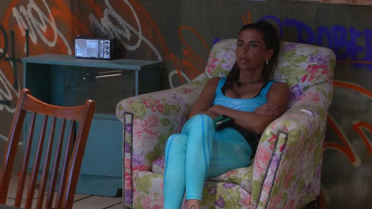 Tensión en 'Vecinos al Límite': Paula y Carla enfrentan una fuerte discusión.