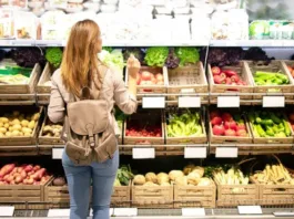 Los supermercados abrirán normalmente el 3 de abril