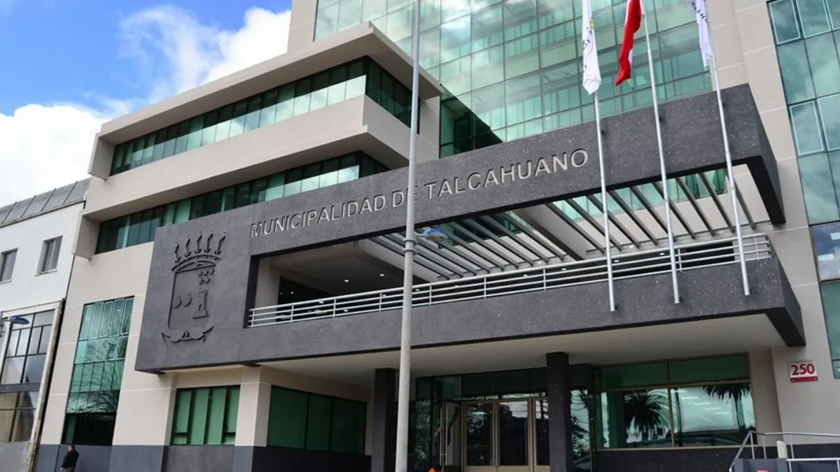 Profesores de Talcahuano en paro tras descuentos salariales de hasta 500 mil pesos.