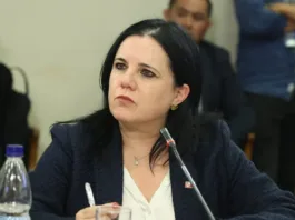 La ministra Trinidad Steinert aclara rumores sobre el traslado de Consuelo Peña.