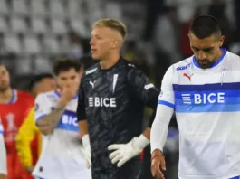 La Universidad Católica cae 2-1 ante Boca Juniors en su debut en la Copa Libertadores.