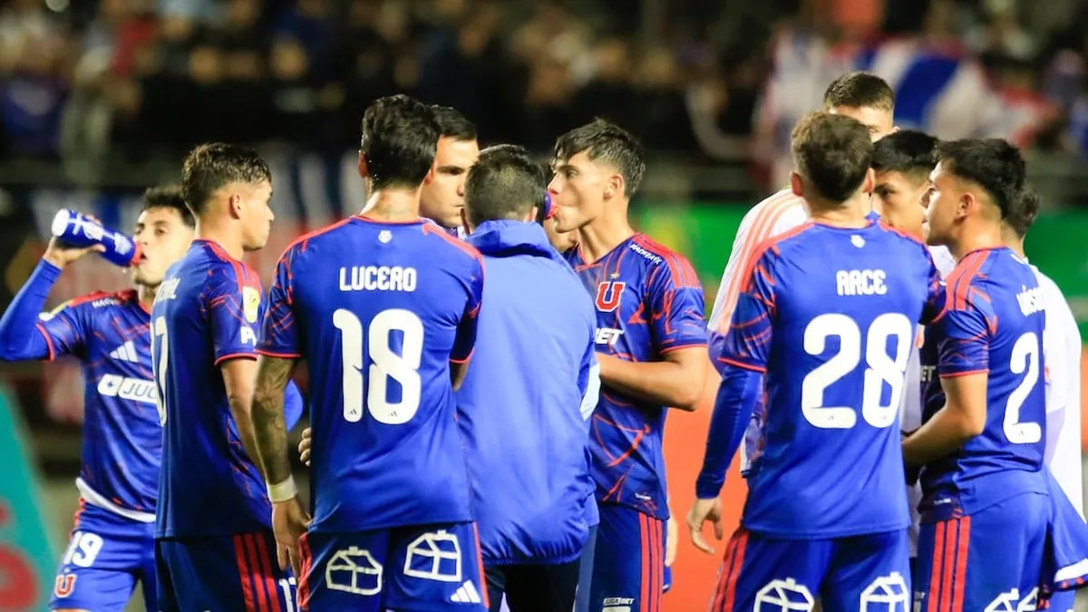 Crisis en la Universidad de Chile: posibles cambios en Azul Azul y renuncia de Clark.